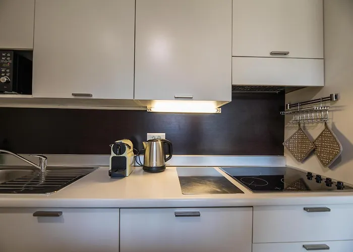 4 Etoiles Piscine Et A Pied ポルトヴェッキオ