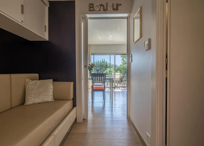 4 Etoiles Piscine Et A Pied アパート