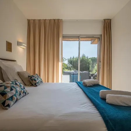 4 Etoiles Piscine Et A Pied Appartement